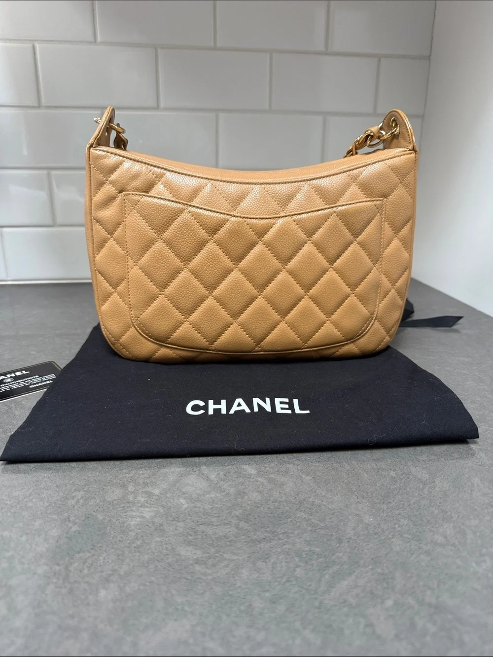 ❌sold❌CHANEL Caviar Beige Leather Hobo Bag Gold Hardware - Picture 2 of 14